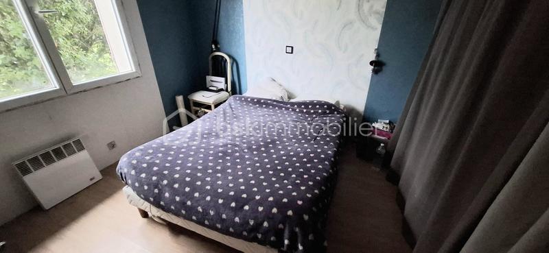 Maison traditionnelle - 185 m² - 10 pièces