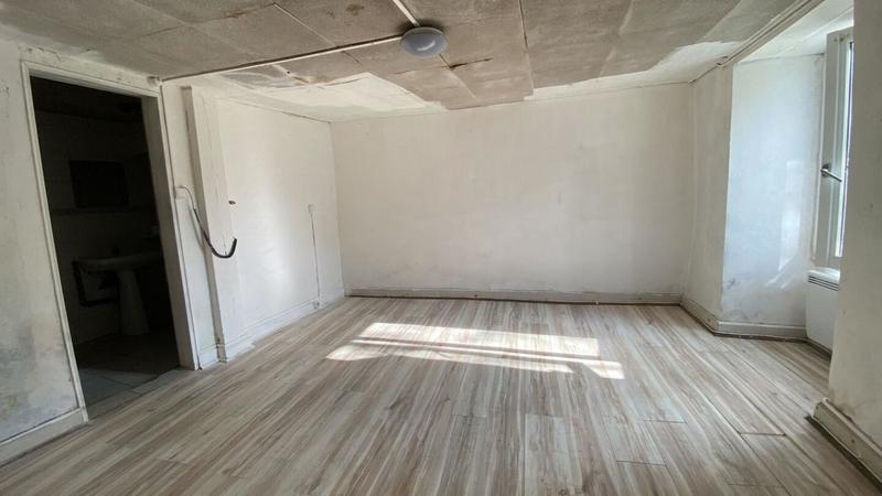 Maison en pierre - 67 m² - 4 pièces