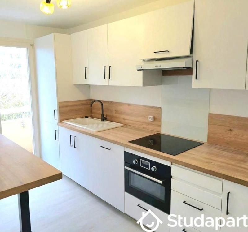 Chambre - 9 m² - 1 pièce