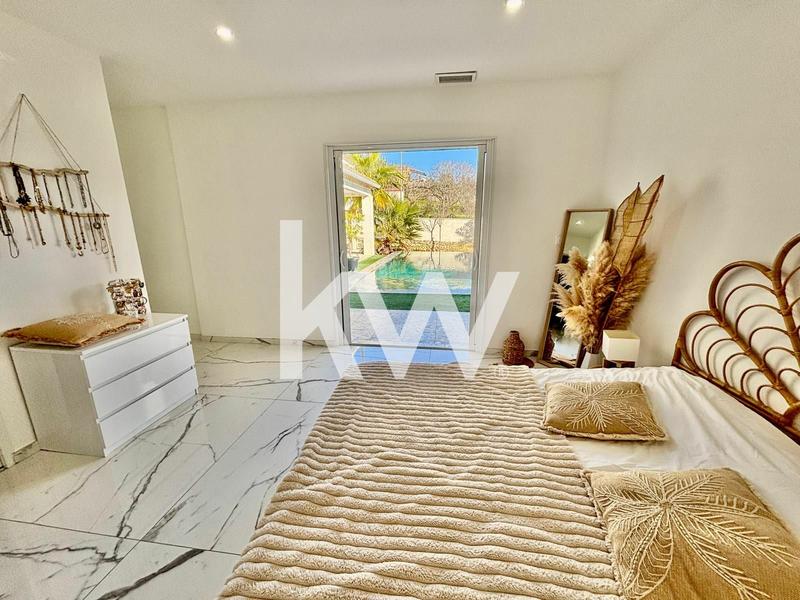 Maison - 180 m² - 5 pièces