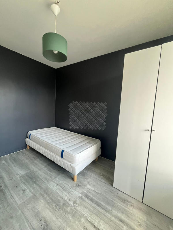 Appartement - 75 m² - 5 pièces