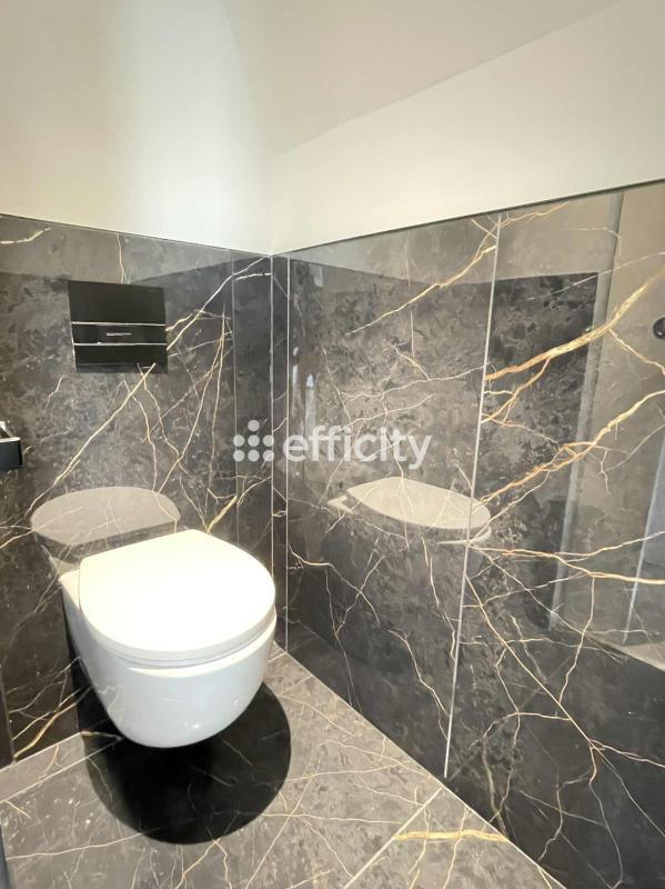 Immeuble - 500 m² - 12 pièces