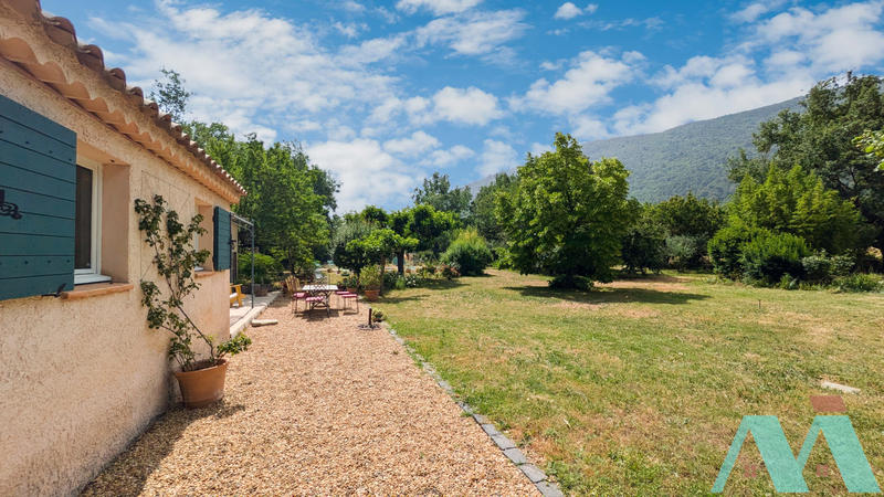 Maison - 181 m² - 7 pièces