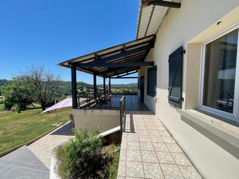 Maison - 165 m² - 6 pièces