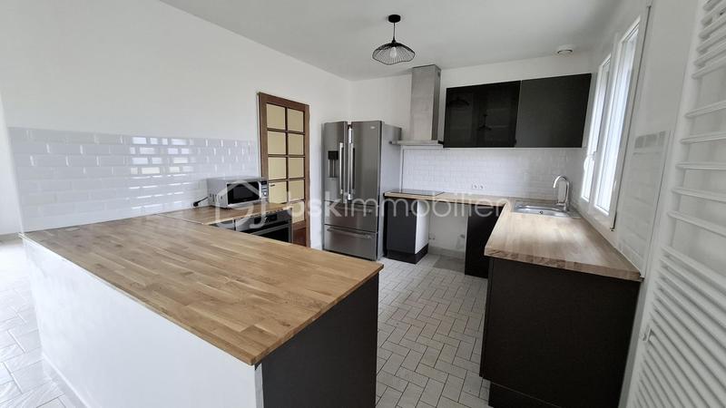 Maison - 90 m² - 4 pièces