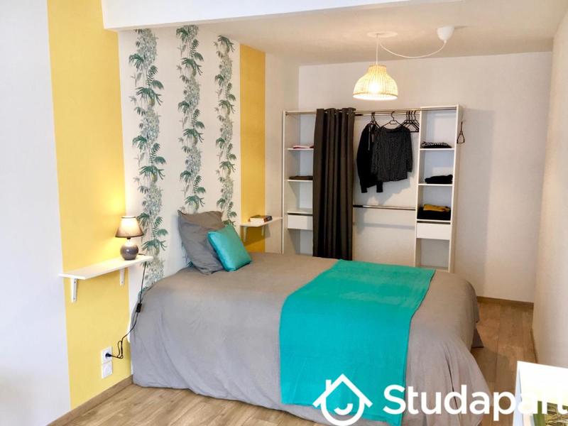 Chambre - 12 m² - 1 pièce