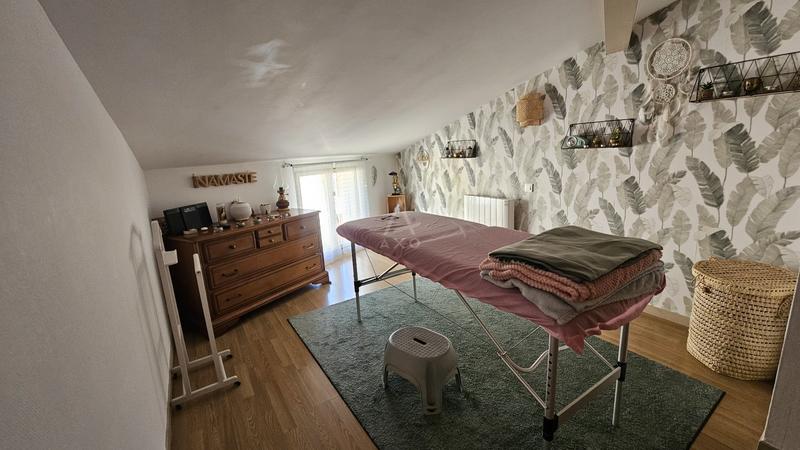 Maison - 99 m² - 4 pièces