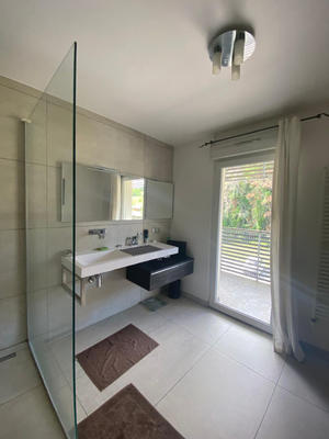 Appartement - 100 m² - 4 pièces