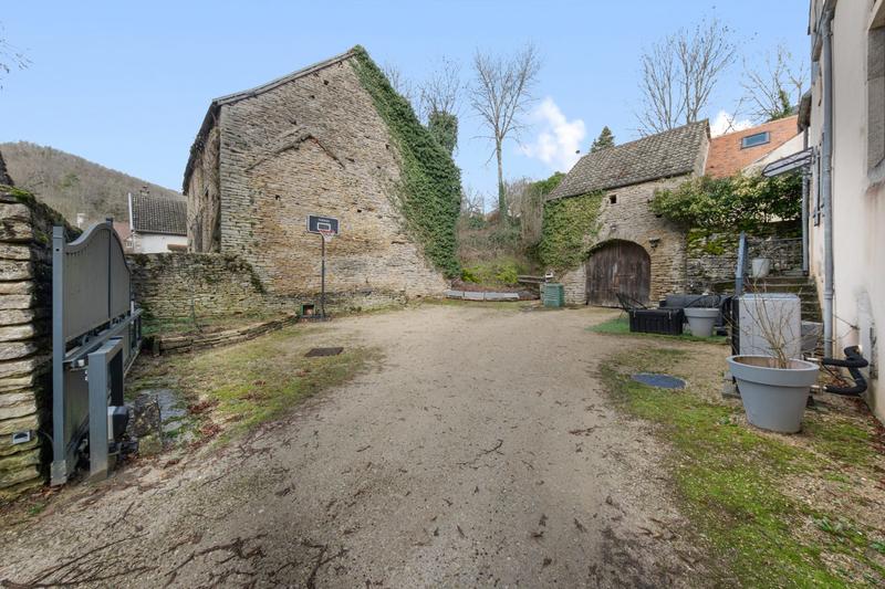 Maison ancienne - 138 m² - 5 pièces