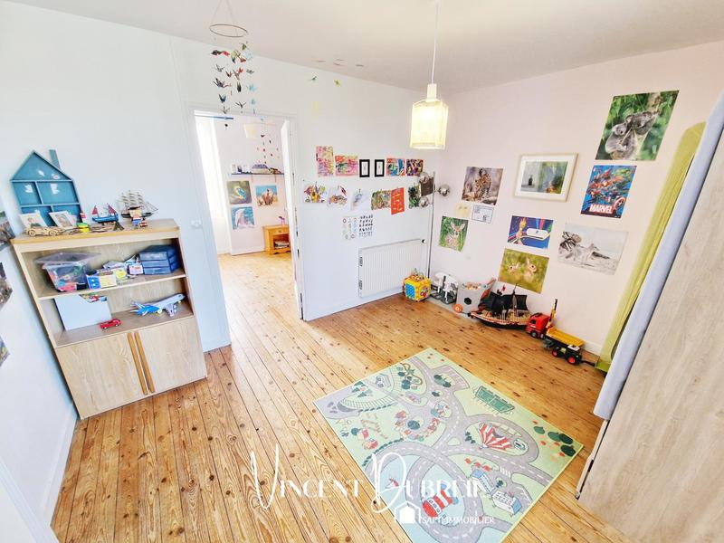 Maison - 110 m² - 6 pièces