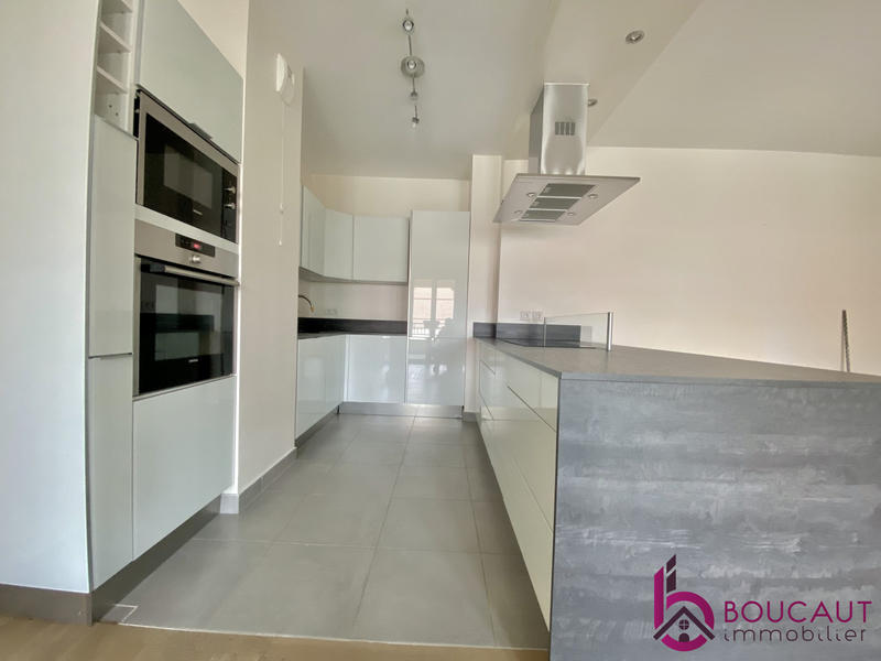 Appartement - 102 m² - 5 pièces