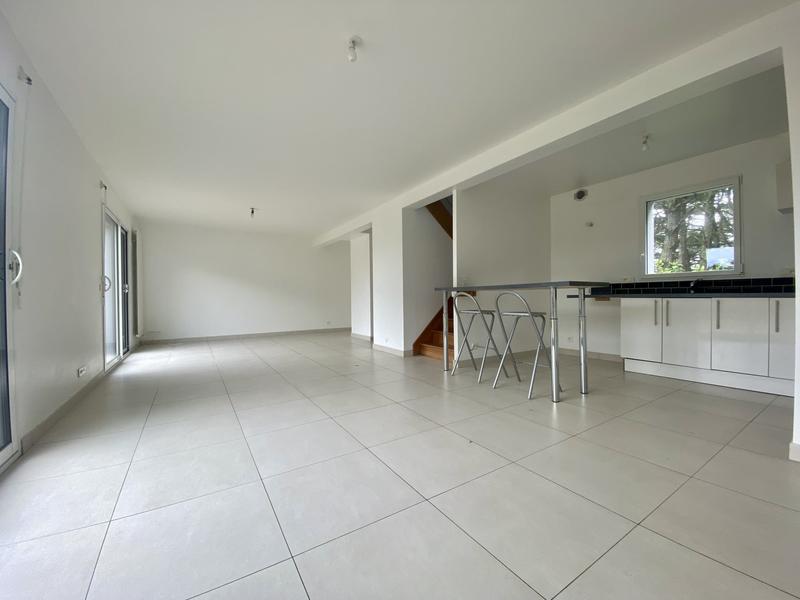 Maison - 79 m² - 5 pièces