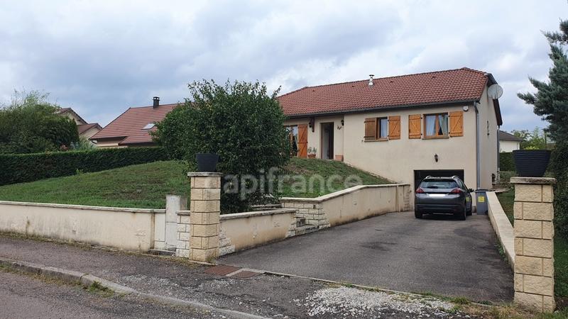 Maison - 80 m² - 4 pièces