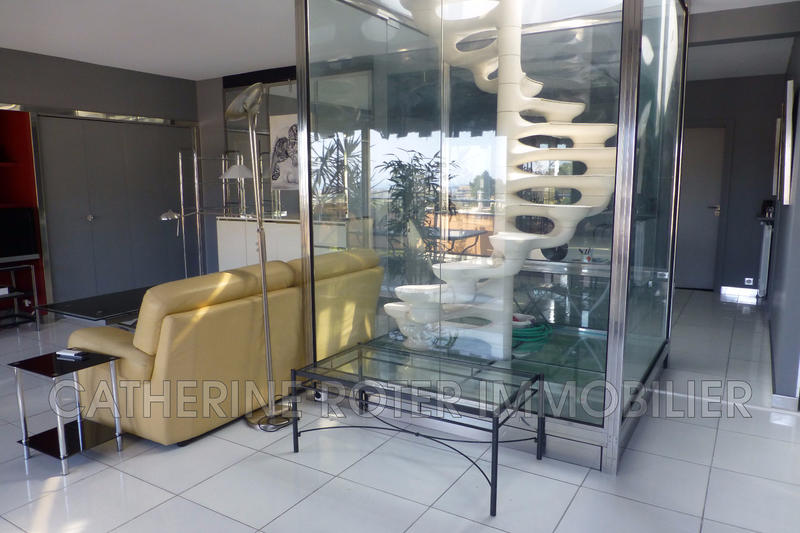 Appartement - 76 m² - 3 pièces