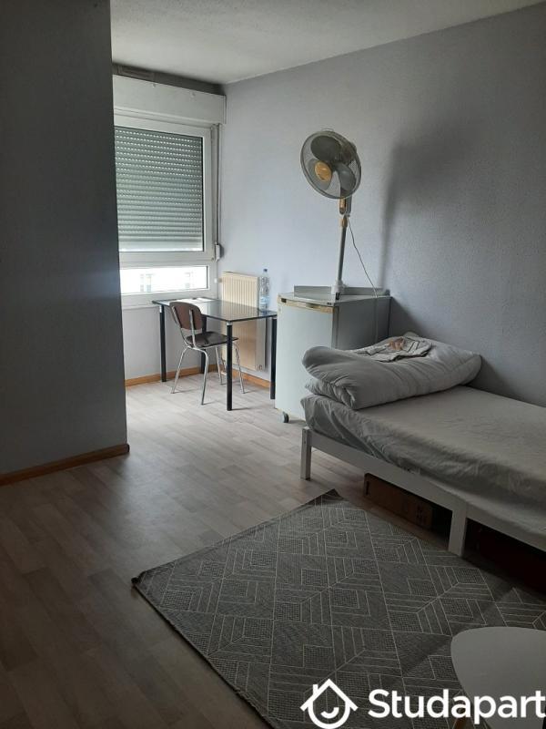 Chambre - 15 m² - 1 pièce