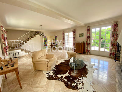 Maison - 171 m² - 8 pièces