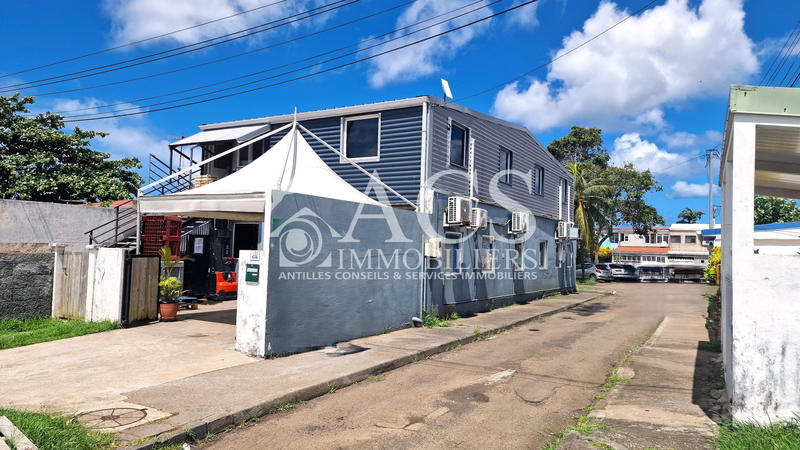 Local commercial - 236 m²