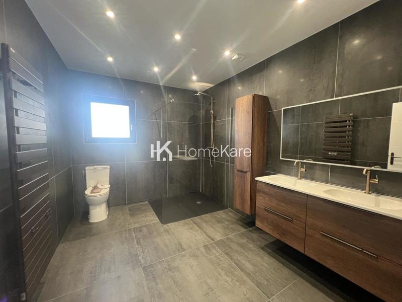 Villa - 150 m² - 4 pièces