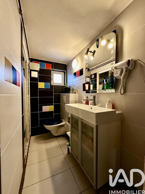 Maison - 312 m² - 13 pièces