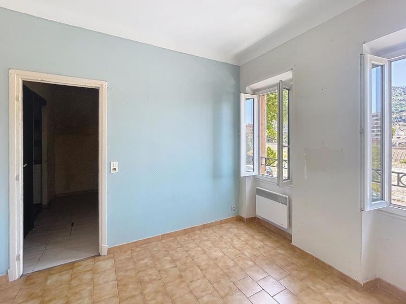 Immeuble - 233 m² - 6 pièces