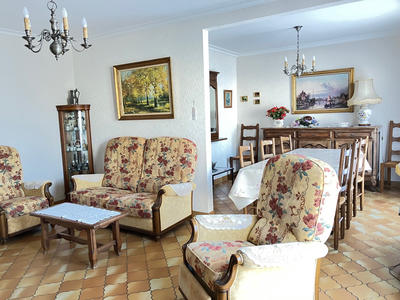 Maison - 104 m² - 6 pièces