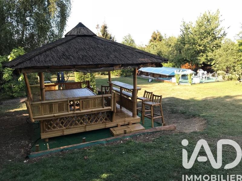 Maison - 197 m² - 8 pièces