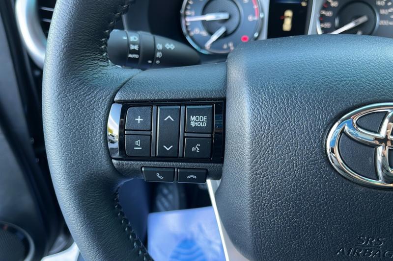 Toyota Hilux 2.8 D4-D 204 Legende 4pl