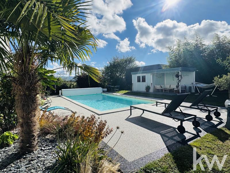 Maison - 157 m² - 8 pièces