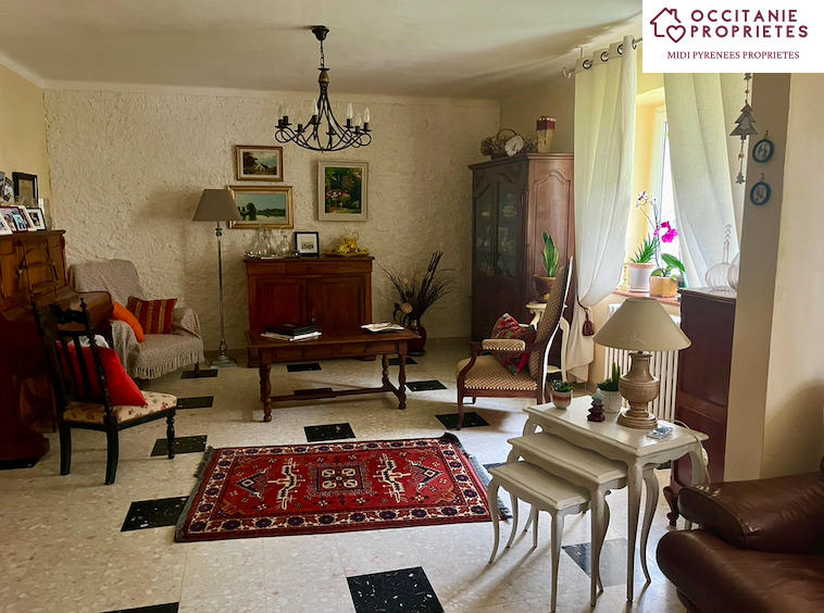 Corps de ferme - 343 m² - 10 pièces