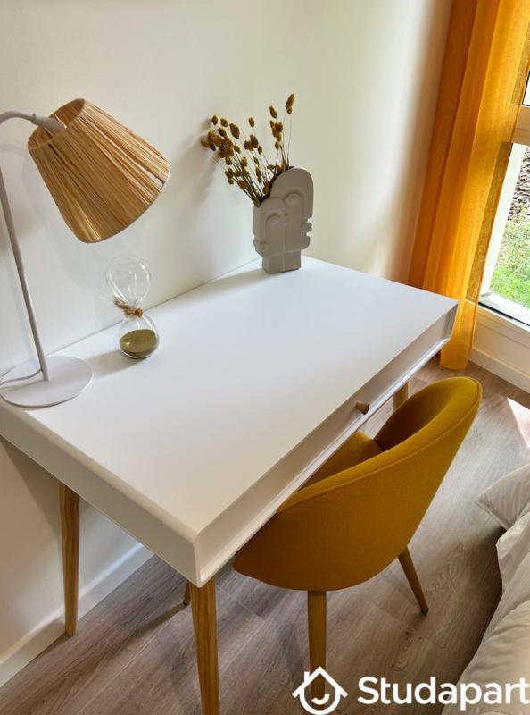 Chambre - 12 m² - 1 pièce