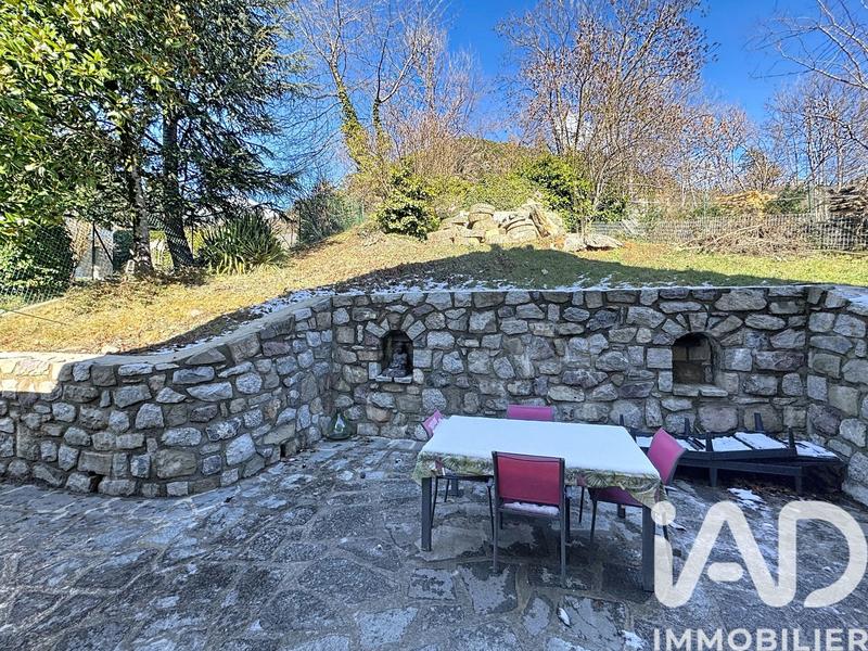 Maison - 101 m² - 4 pièces