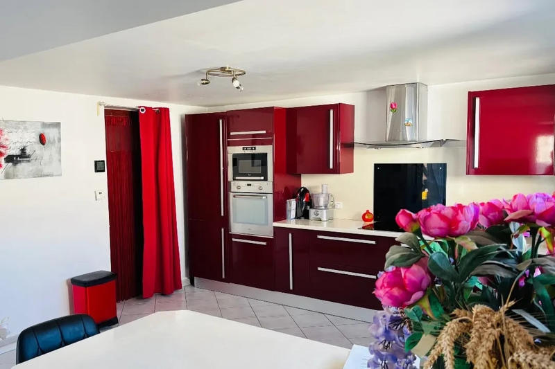 Maison - 115 m² - 6 pièces