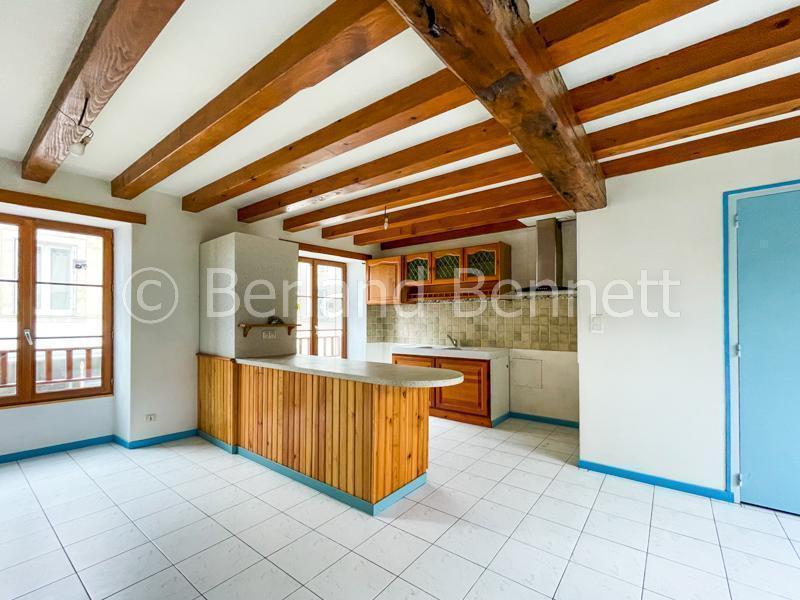 Maison - 300 m² - 7 pièces