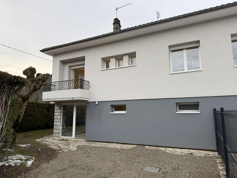 Appartement - 98 m² - 4 pièces