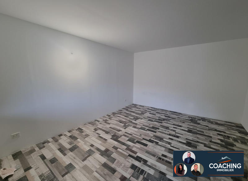 Maison traditionnelle - 197 m² - 9 pièces