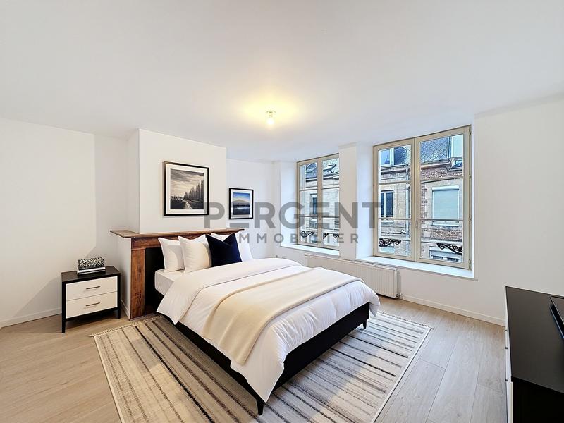 Appartement - 118 m² - 6 pièces