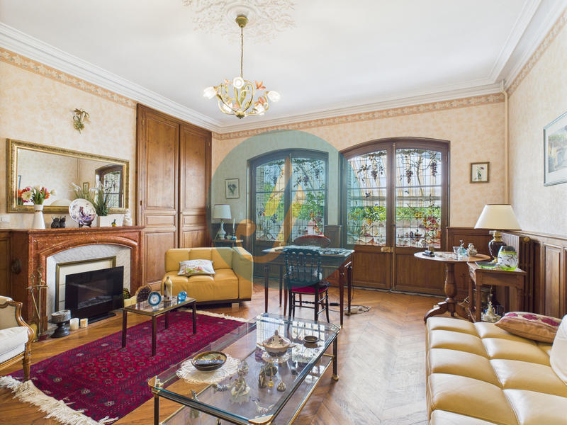 Maison - 169 m² - 7 pièces