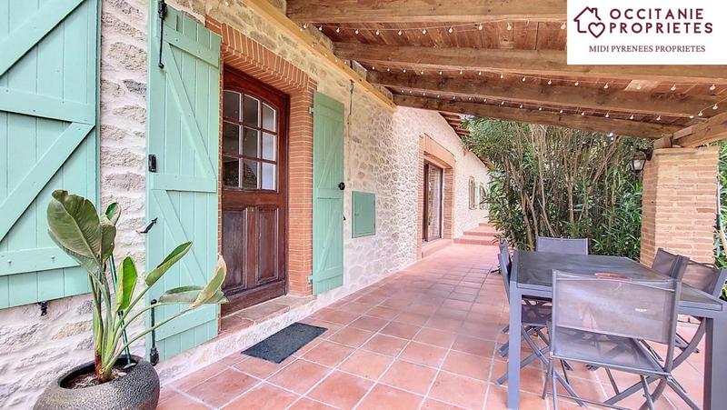 Propriété - 202 m² - 5 pièces