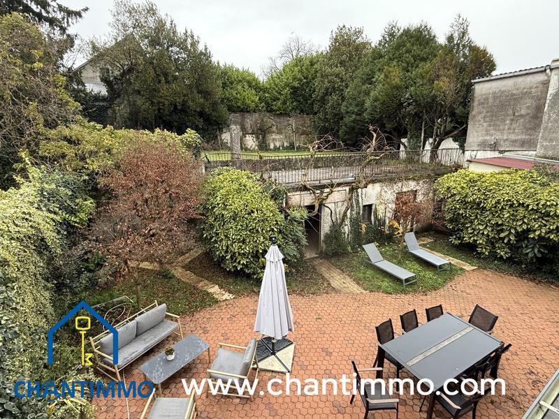 Maison ancienne - 269 m² - 7 pièces