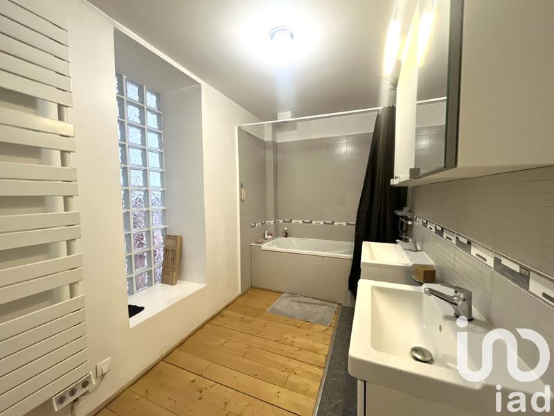 Appartement - 197 m² - 7 pièces