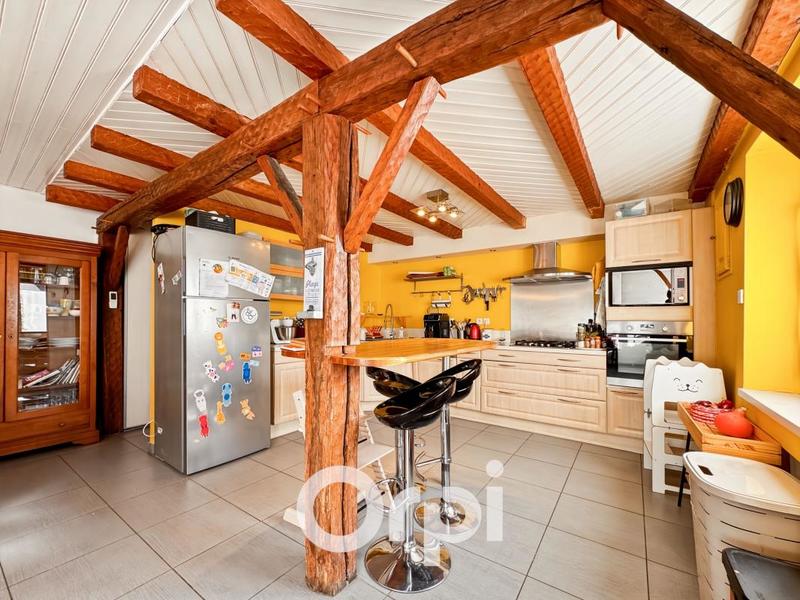Maison - 180 m² - 6 pièces