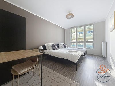 Appartement - 82 m² - 3 pièces