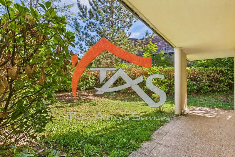 Appartement - 84 m² - 4 pièces