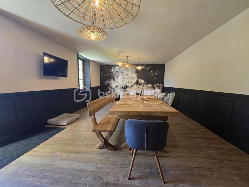 Corps de ferme - 200 m² - 7 pièces