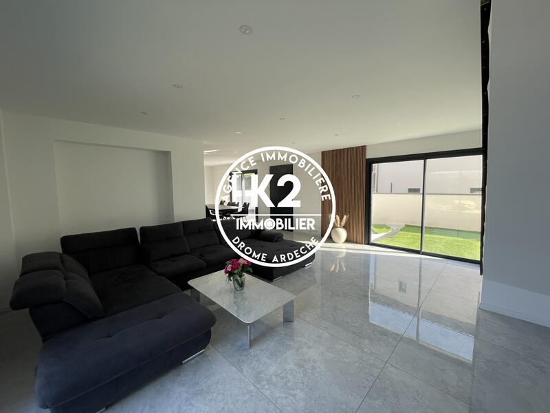 Villa - 143 m² - 5 pièces