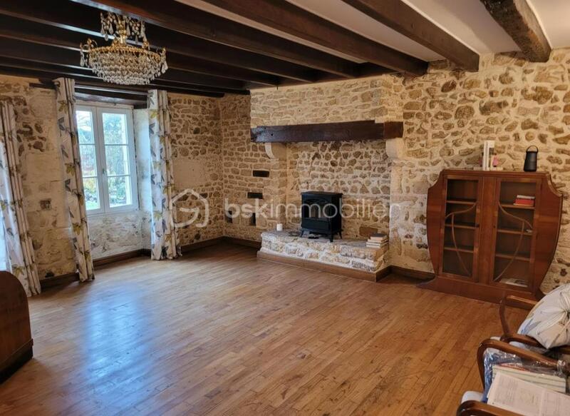 Maison - 229 m² - 10 pièces