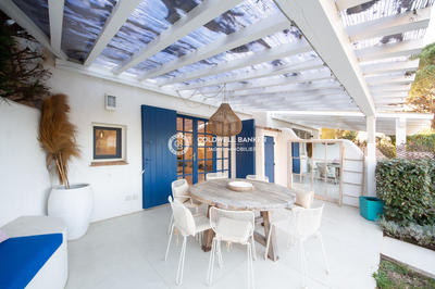 Villa - 170 m² - 8 pièces