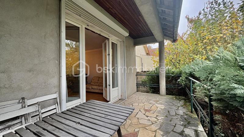 Maison traditionnelle - 93 m² - 5 pièces