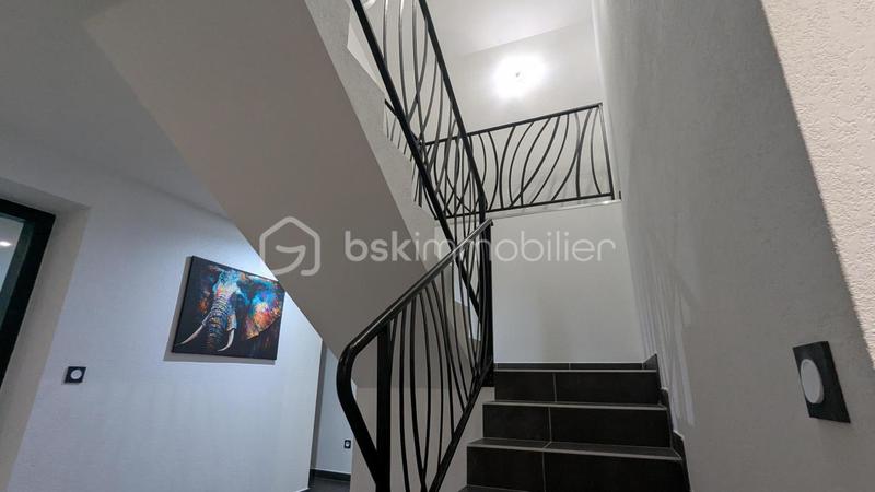 Corps de ferme - 242 m² - 8 pièces