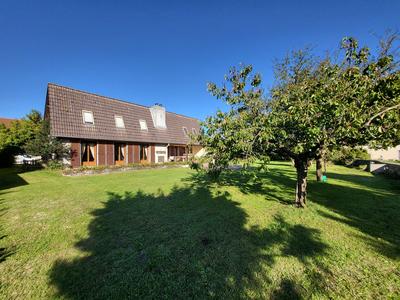 Maison - 210 m² - 7 pièces